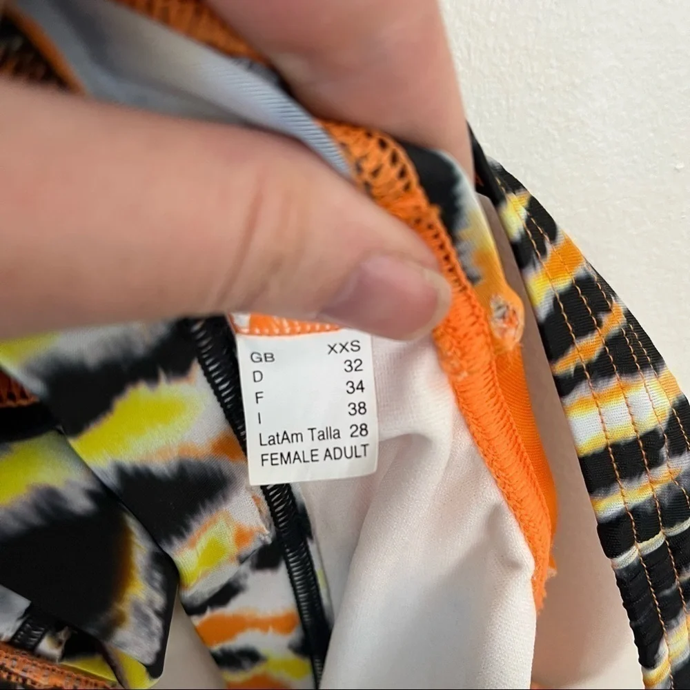 HOUSE OF HOLLAND x SPEEDO Orange Tie-Dye‎ Bikini Swimsuit Set